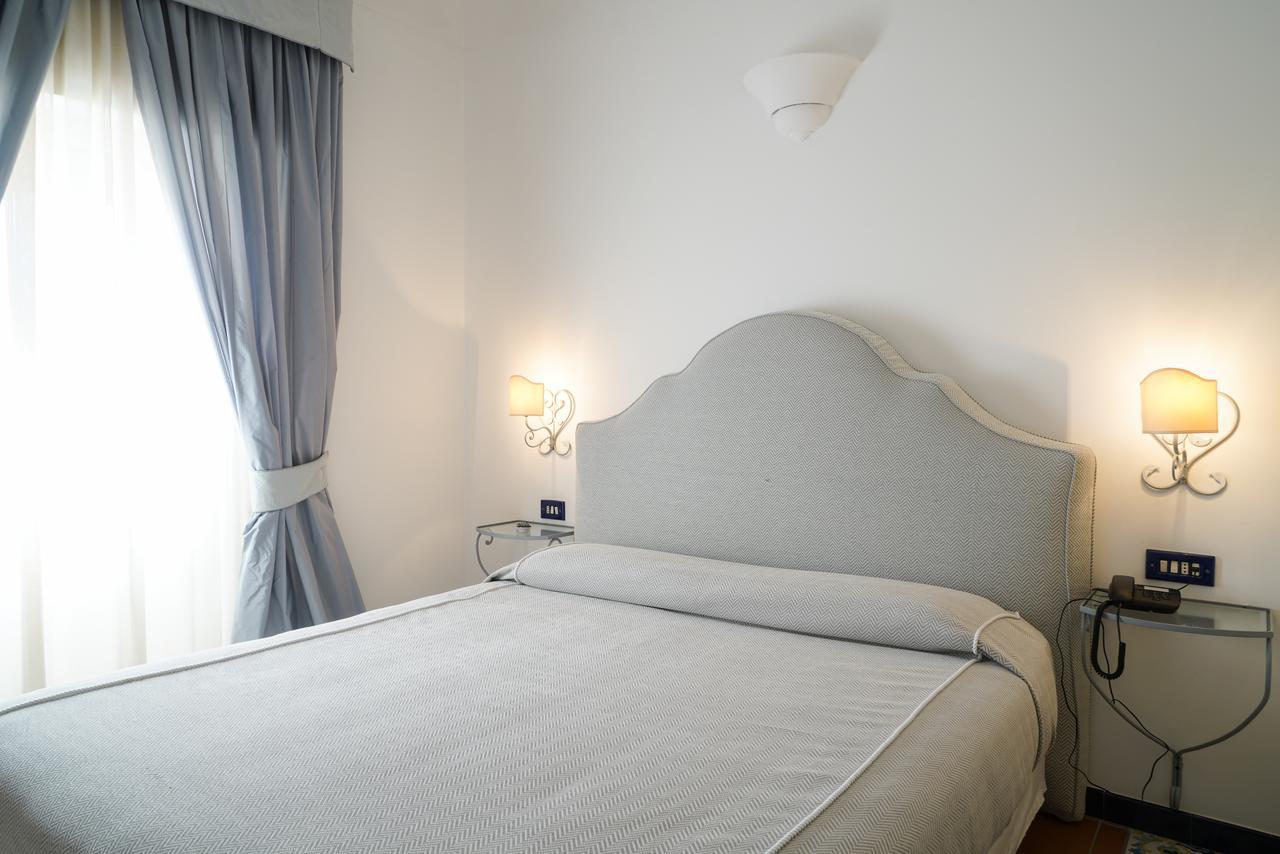 Hotel Covo dei Saraceni Polignano a Mare Esterno foto